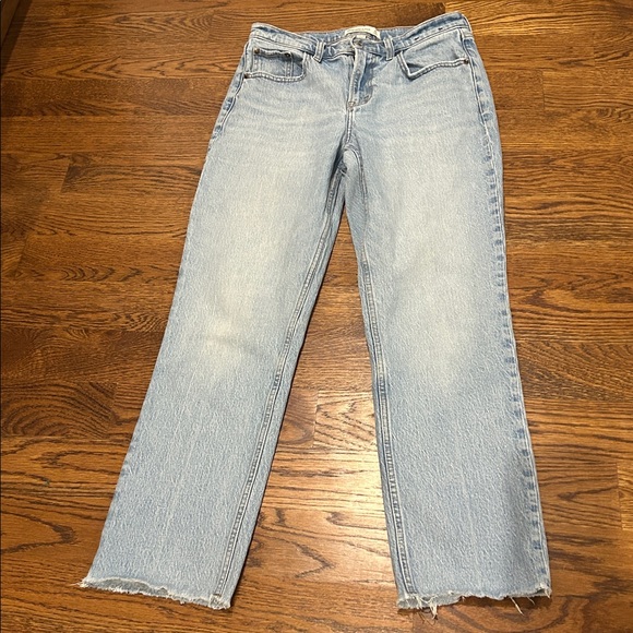 Abercrombie & Fitch the 90s Straight Mid-rise Jeans size 27 short raw hem - Picture 4 of 9